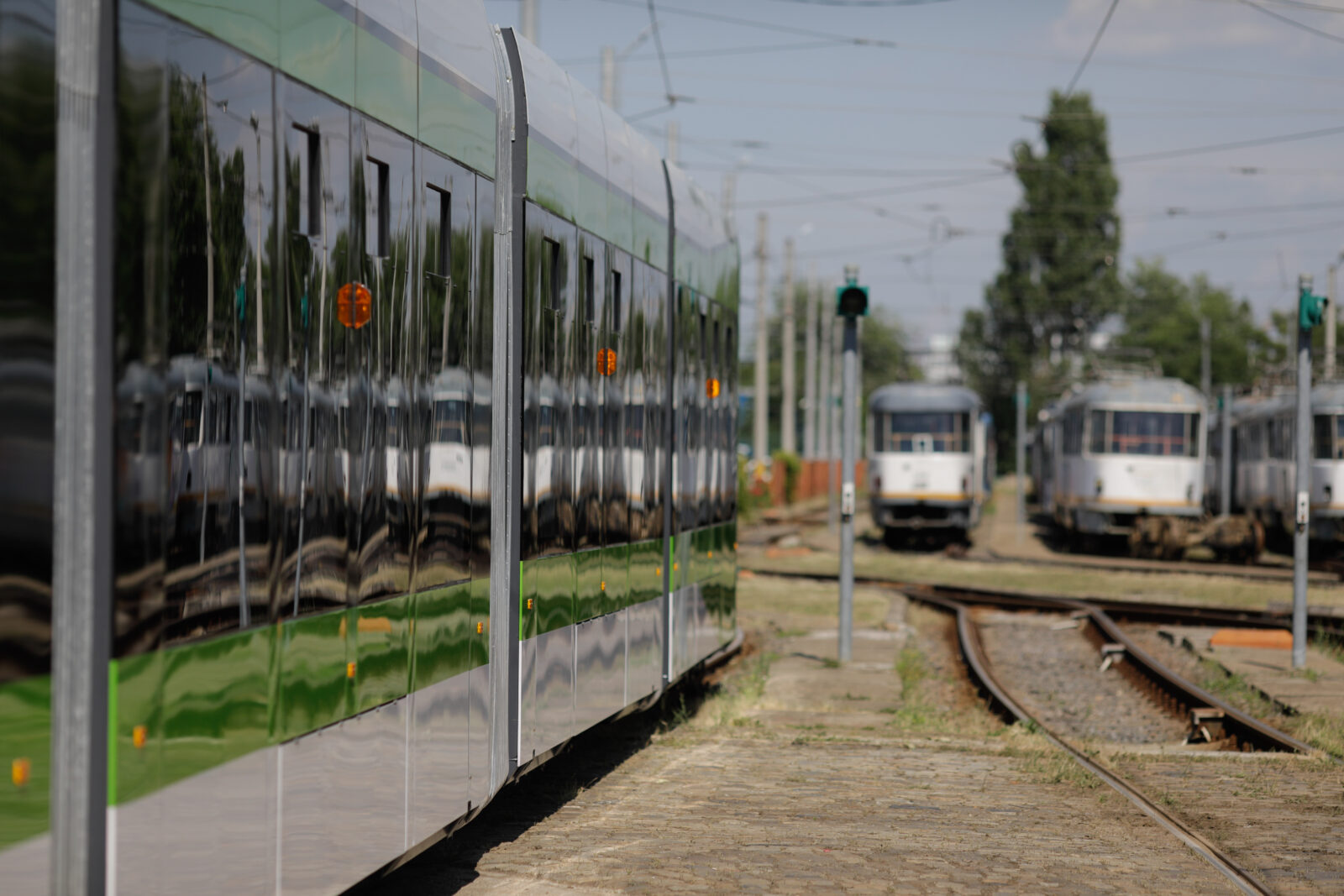 VIDEO | „Lecție” de educației civică în tramvaiul 32: „E vorba de civilizație, acasă poți să faci ce vrei”