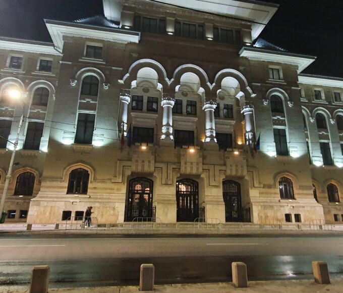 Proiectul bugetului ignoră rezultatul referendumului inițiat de Nicușor Dan. Foto: Cosmin Pojoranu