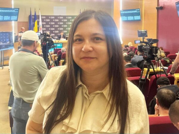 Cine este noua consilieră generală care l-a „salvat” pe Ciprian Ciucu. Georgiana Diță: „Este dificil să primesc această funcție cu bucurie”