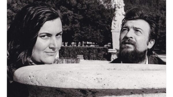 Expoziția „Infinitatea cuvintelor. Ileana și Romulus Vulpescu”, la Muzeul Municipiului București. FOTO: Comunicat de Presă