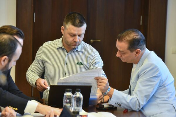 Primăria Capitalei despre pasajele cu care se laudă Daniel Băluță: nu au avizul Comisiei de Circulație și blochează amenajarea unei linii de tramvai