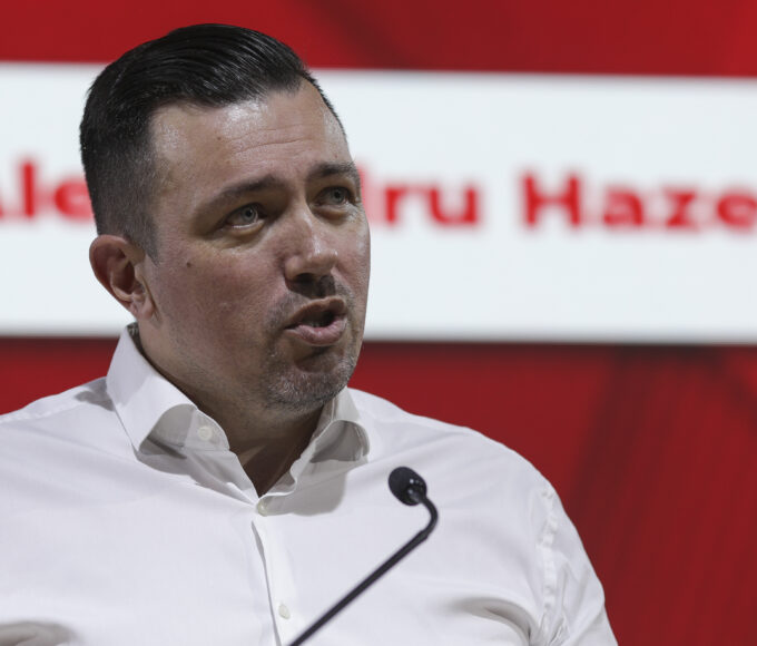 maestrul sinecurilor