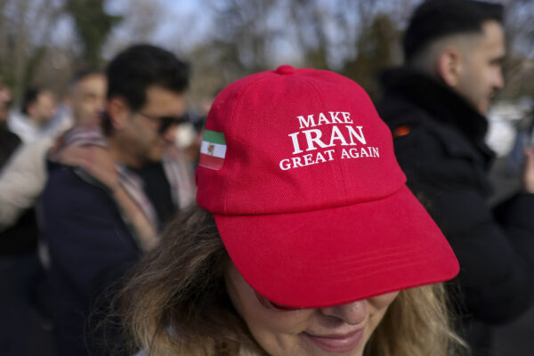 Sărbătoare în comunitatea iraniană de la București. FOTO: Inquam Photos/Octav Ganea