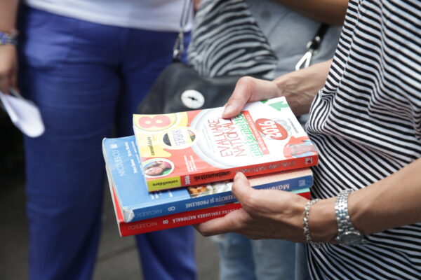 Peste 13.000 de elevi vor susține probele simulării pentru Evaluarea Națională a claselor a VIII-a, începând de luni | FOTO: Inquam Photos / Liviu Florin Albei