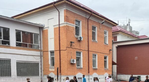 Liceul Alexandru Vlahuță lucrări renovare