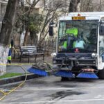 Continuă curățenia de primăvară, în Sectorul 6. Șoferii trebuie să-și mute mașinile. FOTO: PS6