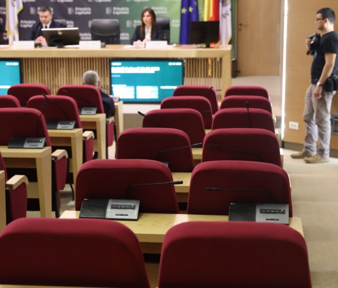 Ce spun consilierii generali despre investigația BdB „Locuințele Puterii”: „Nivelul de puroi este foarte mare”. Foto: Cătălin Anghel-Dimache