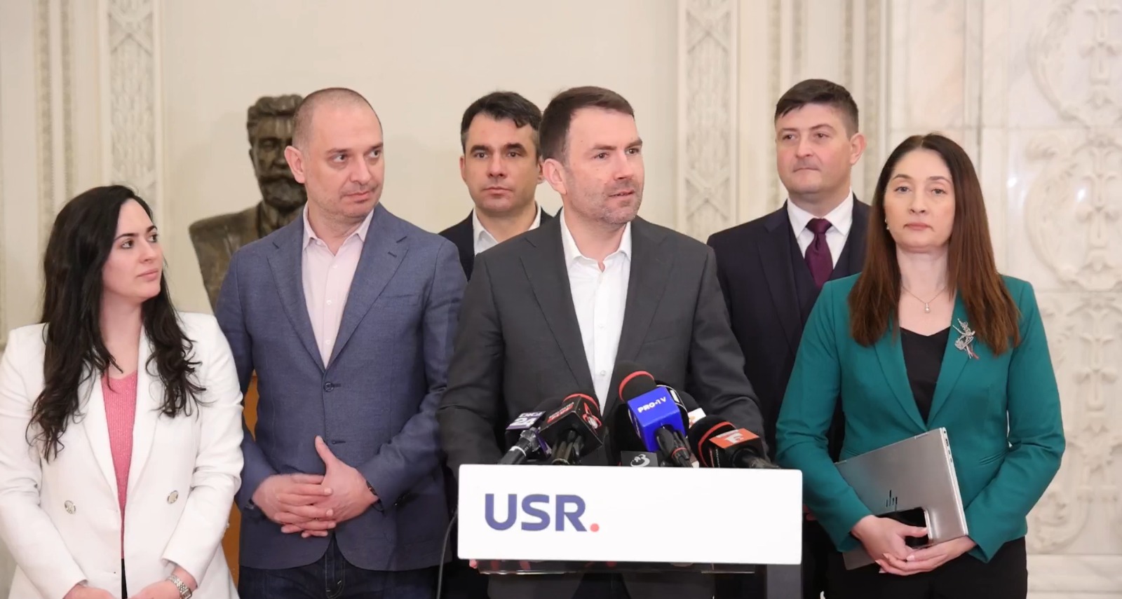 Legea pentru bugetul Capitalei, propusă de USR după referendumul din București, adoptată tacit de Senat