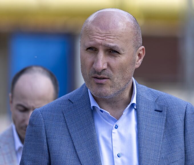 Directorul trimis în judecată pentru corupţie se poate întoarce la şefia ELCEN. Claudiu Creţu scapă şi de interdicţia de a părăsi ţara. Foto: Inquam Photos / Gyozo Baghiu