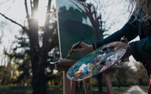 Flashmob artistic, de Ziua Femeii, în Piața Matache. FOTO: PS1