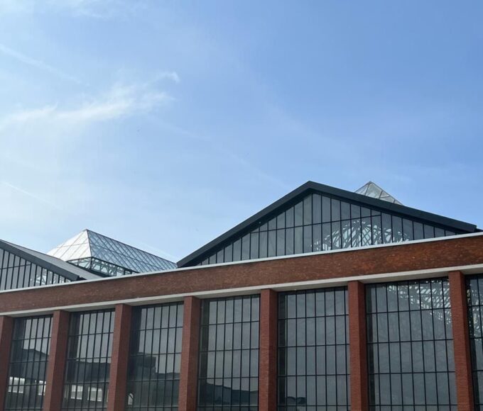 „Inovație politică” în Sectorul 3. Consiliul Local a votat ca Opoziția să tacă, după ce s-a opus finanțării Halei Laminor cu încă 30 de milioane de euro. Foto: FB/ Hala Laminor