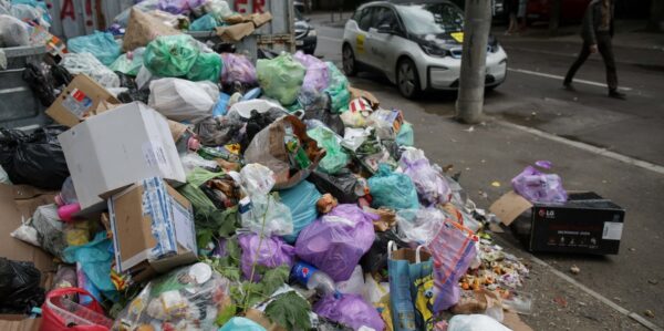 Sectorul 1 va avea societate proprie de salubrizare, pentru curățarea străzilor și deszăpezire. Proiectul de hotărâre, aprobat de Consiliul Local