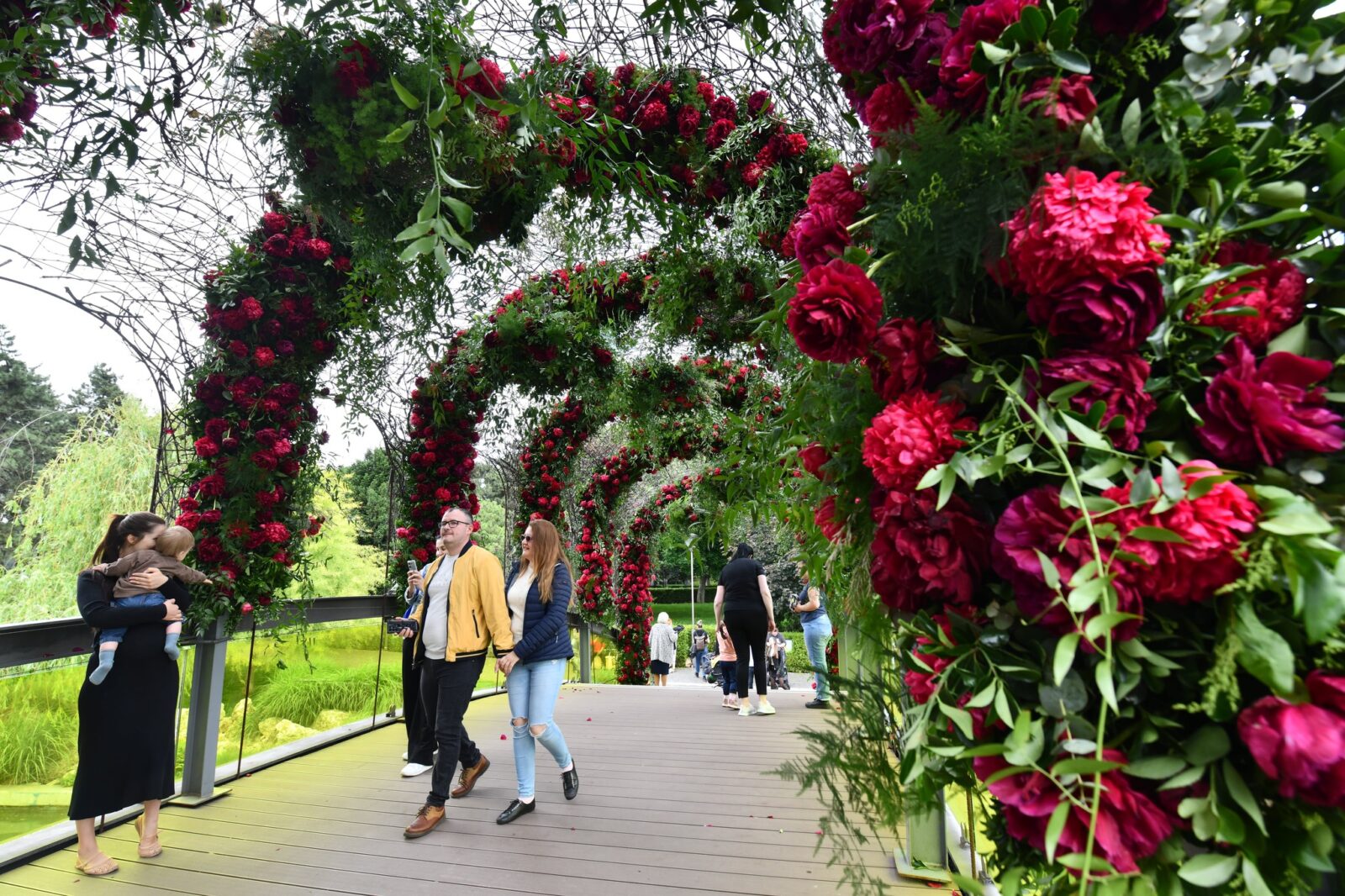 Când are loc West Side Flower Fest 2026. Tema ediție este „Origini – Grădina Regiunilor și a Meșteșugarului”