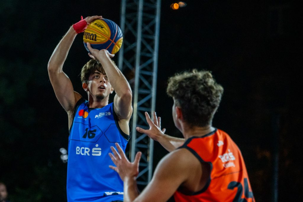 Primăria Sectorului 1 forțează deschiderea școlilor pentru cluburi sportive de stat și private. FOTO: PS1