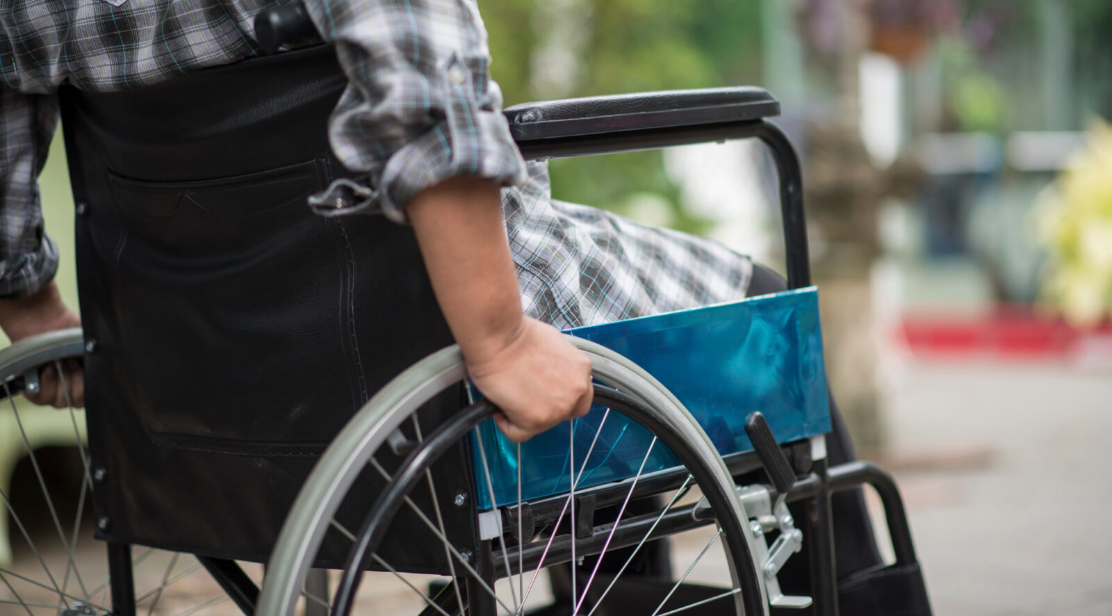 Peste 11.000 de lei întreținerea unui adult cu dizabilități Sector 1