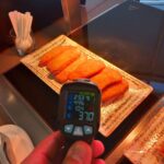 Amenzi de aproape 10 de euro, pe Aeroportul Otopeni. Peste 20 de kilograme de produse, scoase de la vanzare. FOTO: ANPC