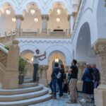 Ghizi voluntari pentru evenimentul „Porți deschise la PMB”. Primăria Capitalei a deschis înscrierile. FOTO: PMB