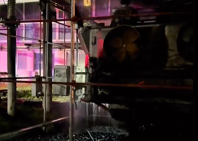 Incendiul violent de la transformatoarele din Militari recalibrează rețeaua din Vestul Capitalei