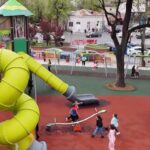 Două noi locuri de joacă au fost redeschise în Sectorul 5, după lucrări de reamenajare. FOTO: Captură Facebook PS5