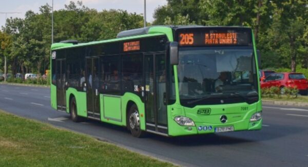 Trei linii STB deviate Străzi Deschise