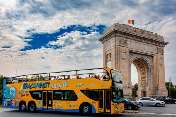 Linia turistică STB: venituri de 560.000 lei, cheltuieli de peste 1 milion. Aproape 10.000 de bilete vândute în 39 de zile de funcționare