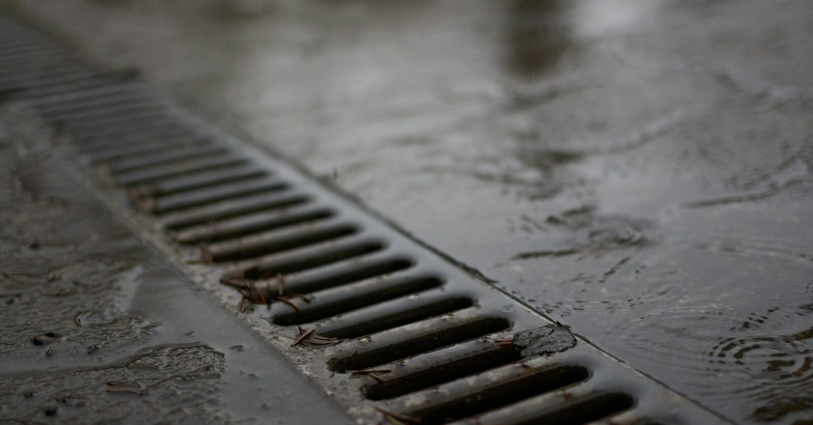 Guri de scurgere ape pluviale