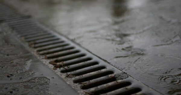 Guri de scurgere ape pluviale