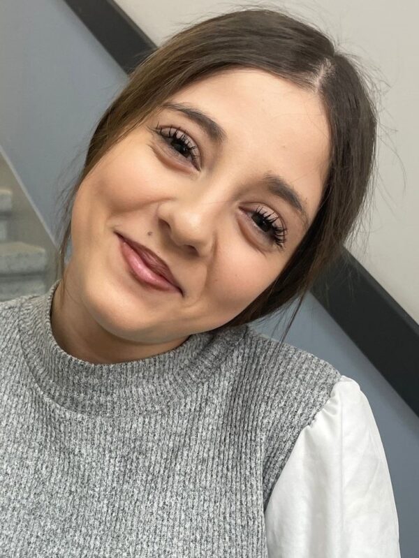 O fată de 13 ani a dispărut de acasă, din Sectorul 6. A fost emis mesaj RO-ALERT