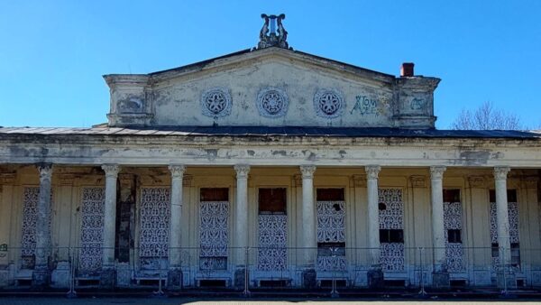 Facturi umflate Teatrul de Vară „Nicolae Bălcescu”