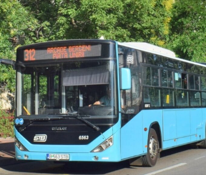 21 de angajaţi STB, suspecţi de furt de combustibil şi piese. O tonă de motorină, „gaură” la Autobaza Nordului. Foto: FB/ STB