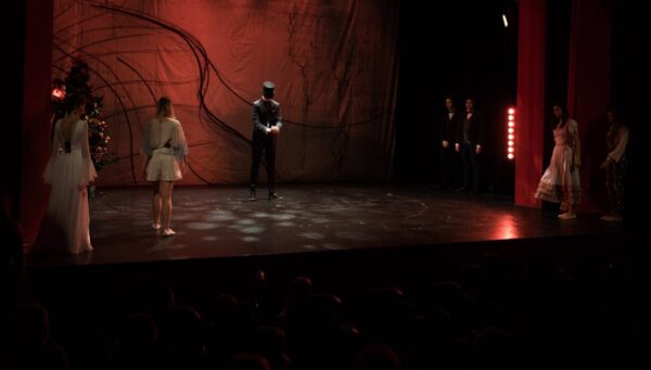„Mickey Mouse trebuie să plece”, la Teatrul Excelsior pe 20 și 24 mai | FOTO cu caracter ilustrativ: Arhiva