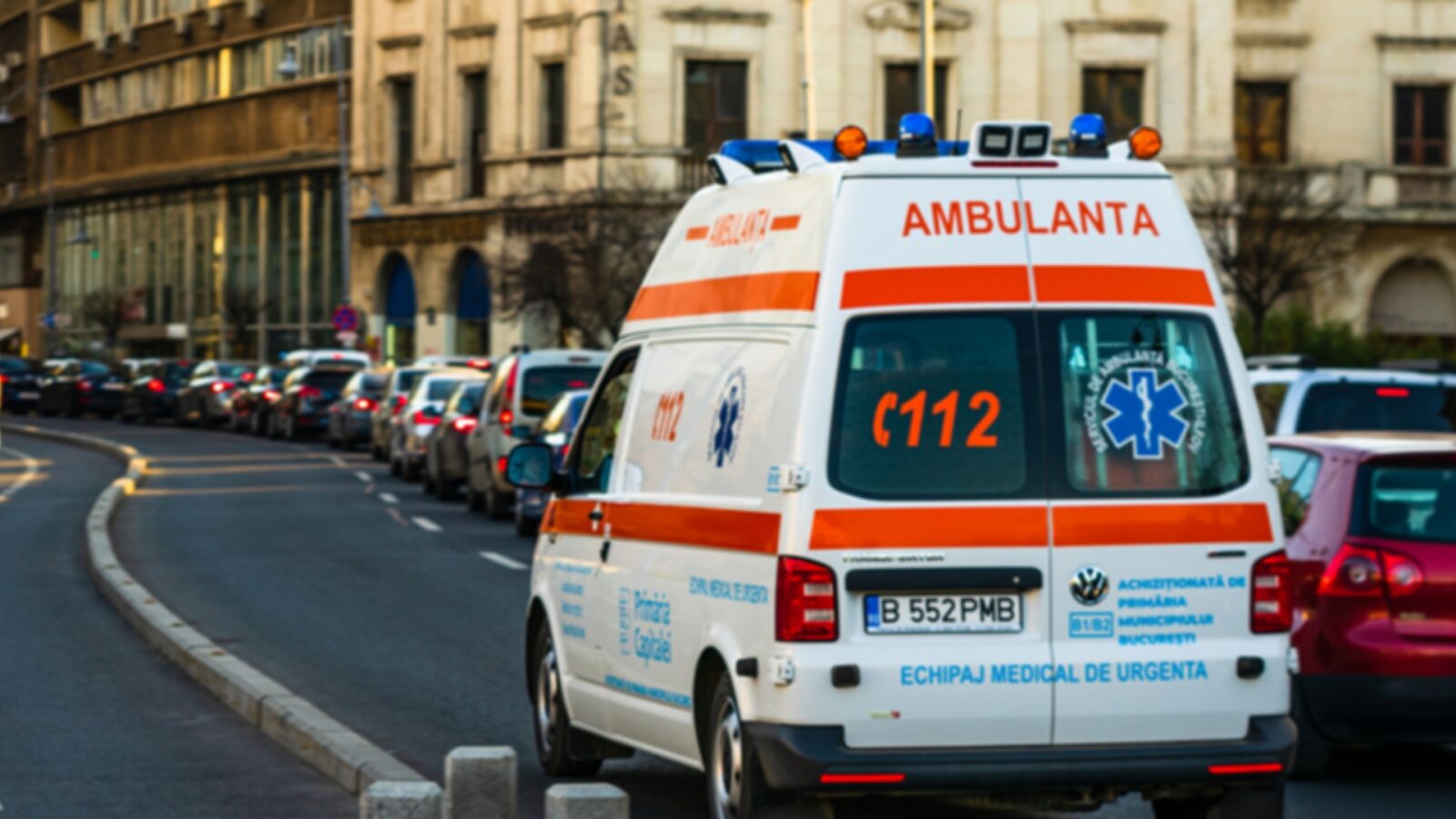 Primăria Sectorului 5 cedează șase ambulanțe vechi de 18 ani către SABIF | FOTO: Arhiva
