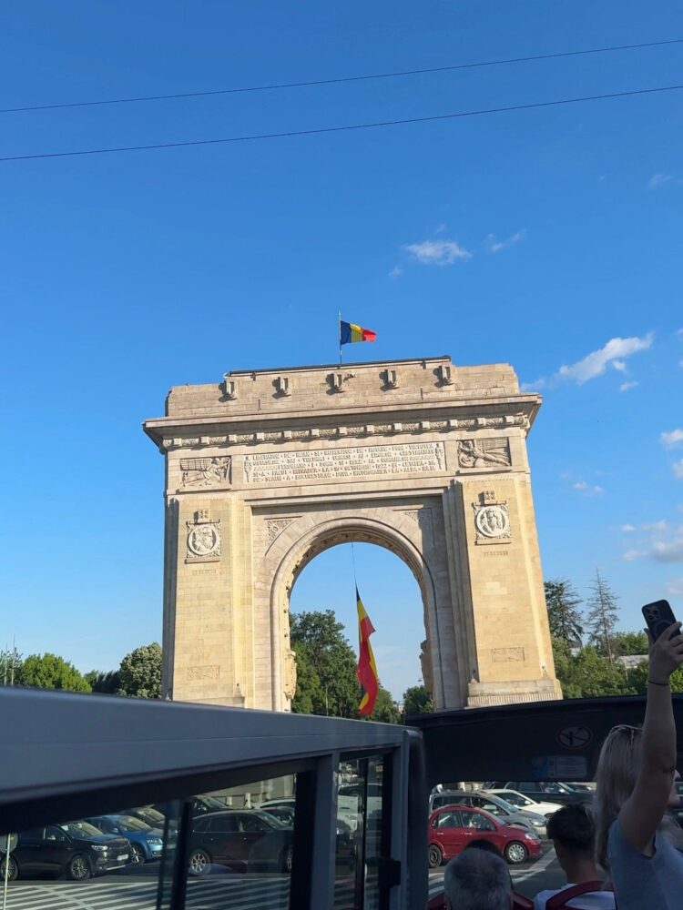 autobuze turistice