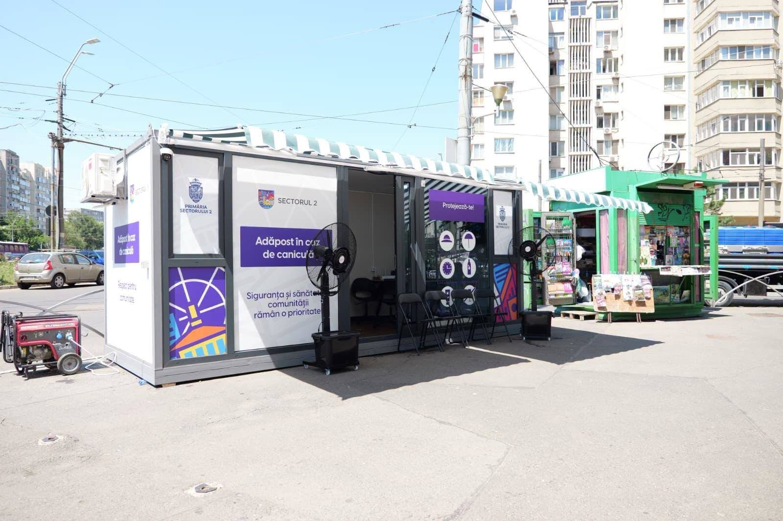 Primăria Sectorului 2 a amenajat trei zone unde bucureștenii se pot răcori în zilele caniculare. FOTO: PS2