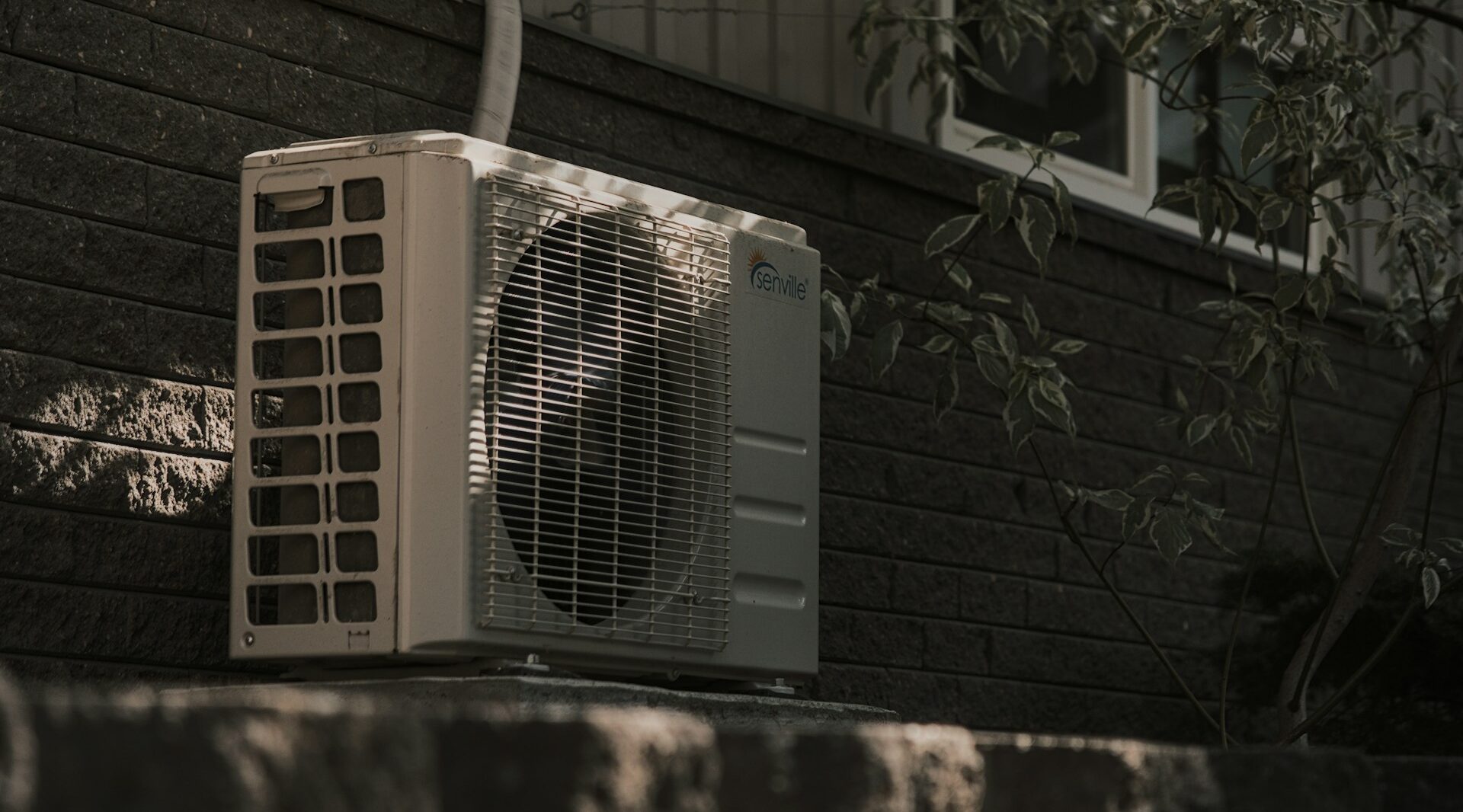 Licitație de peste 4 milioane de lei pentru întreținerea instalațiilor de climatizare și încălzire, la Primăria Capitalei