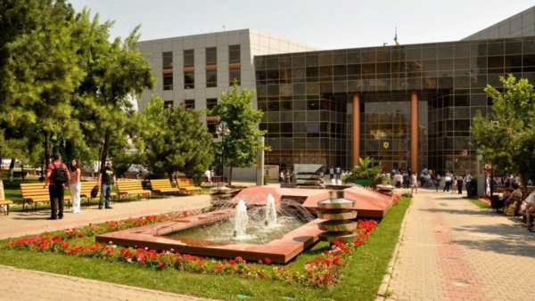 „Tu și noi în Sectorul 2”. Primăria vrea să strângă sponsorizări și donații pentru finanțarea proiectelor. Proiectul, pe masa consilierilor locali | FOTO: Arhiva