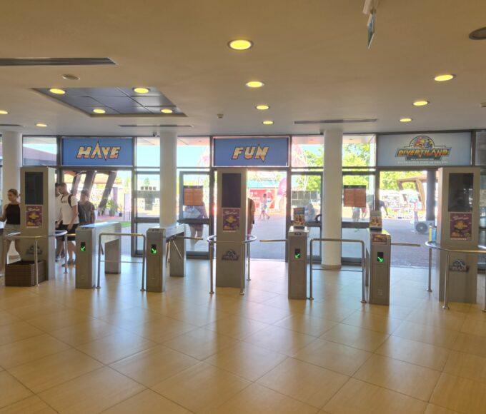 Culisele celui mai mare aquapark din București