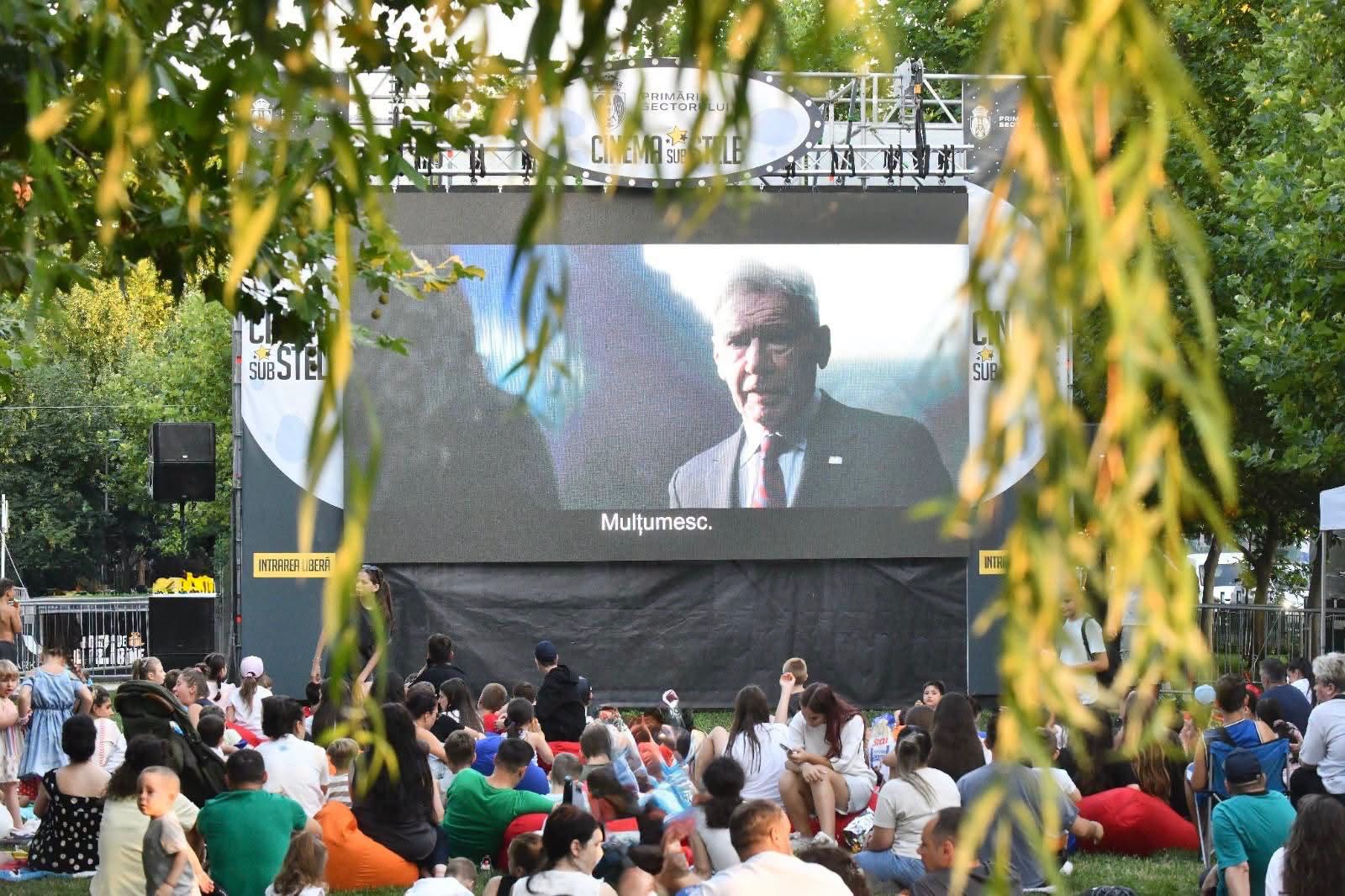 Cinema sub Stele în Parcul Liniei