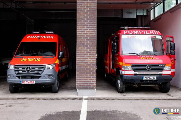 ISU București-Ilfov a primit o autospecială nouă pentru intervenții CBRN. Duba de intervenții, donată de Primăria Sectorului 2 | FOTO: ISUBIF