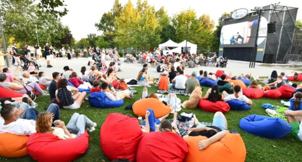 Cinema sub Stele ultimul weekend Sector 6