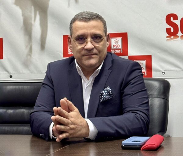 se retrage din politică