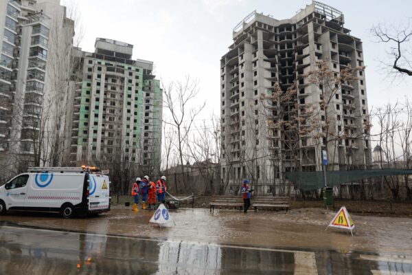 Apa Nova strânge încă un leu pe metrul cub de la bucureșteni pentru investiții anti-inundație. Ciprian Ciucu: Lucrările vor începe cel mai devreme, peste doi ani | FOTO: Inquam Photos /George Călin