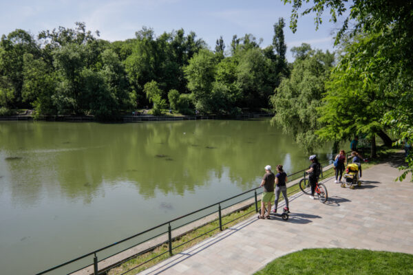 Parcul Național, închis temporar pentru refacerea aleilor centrale. Rămân deschise doar un loc de joacă și două țarcuri pentru câini