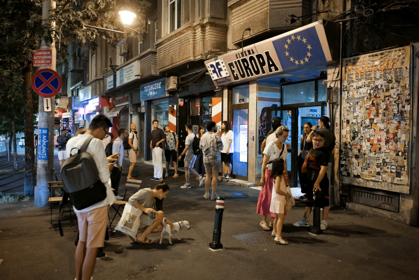 Primăria Sectorului 2 vrea să preia cinematografele „Cosmos” și „Europa” de la RomâniaFilm. Proiectul așteaptă votul consilierilor locali | FOTO: Cinema Europa