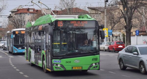 Stația Berzei troleibuz 85