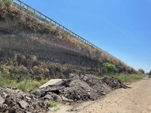 Primăria Berceni ține pe loc reparațiile la podul peste Autostrada A0. CNAIR: “Autoritatea locală a refuzat soluția de deviere a traficului propusă” | FOTO: Alexandru Stan