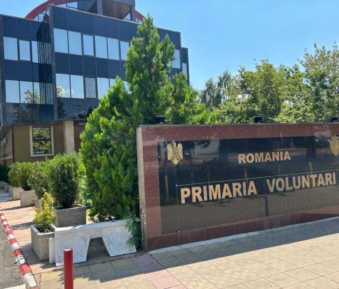 Reportaj din „Imperiul” Voluntari | Am încercat să particip la o ședință publică a Consiliului Local fără „invitație specială”