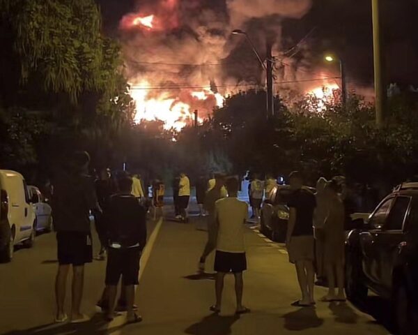 VIDEO | Incendiu puternic în Sectorul 1. A fost emis un RO-ALERT