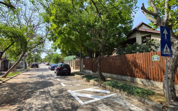 Peste 460 de locuri de parcare, trasate în Sectorul 1. Lista completă a străzilor. FOTO: PS1