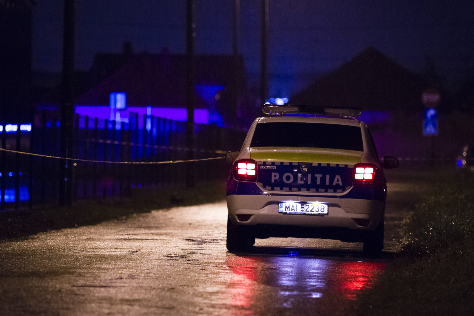 Un polițist a fost mușcat de un bărbat în stare de ebrietate pe care îl încătușa, în Sectorul 4 | FOTO: Inquam Photos /Cornel Putan
